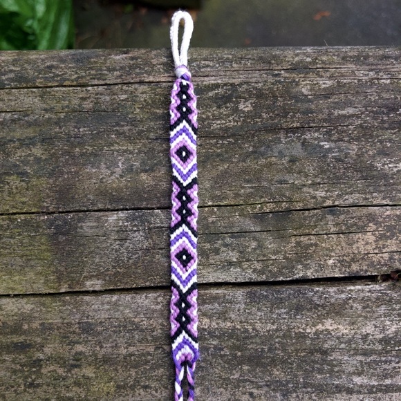 🌟 VSCO ☆ Handmade Friendship Bracelet 🌟 - Picture 2 of 2